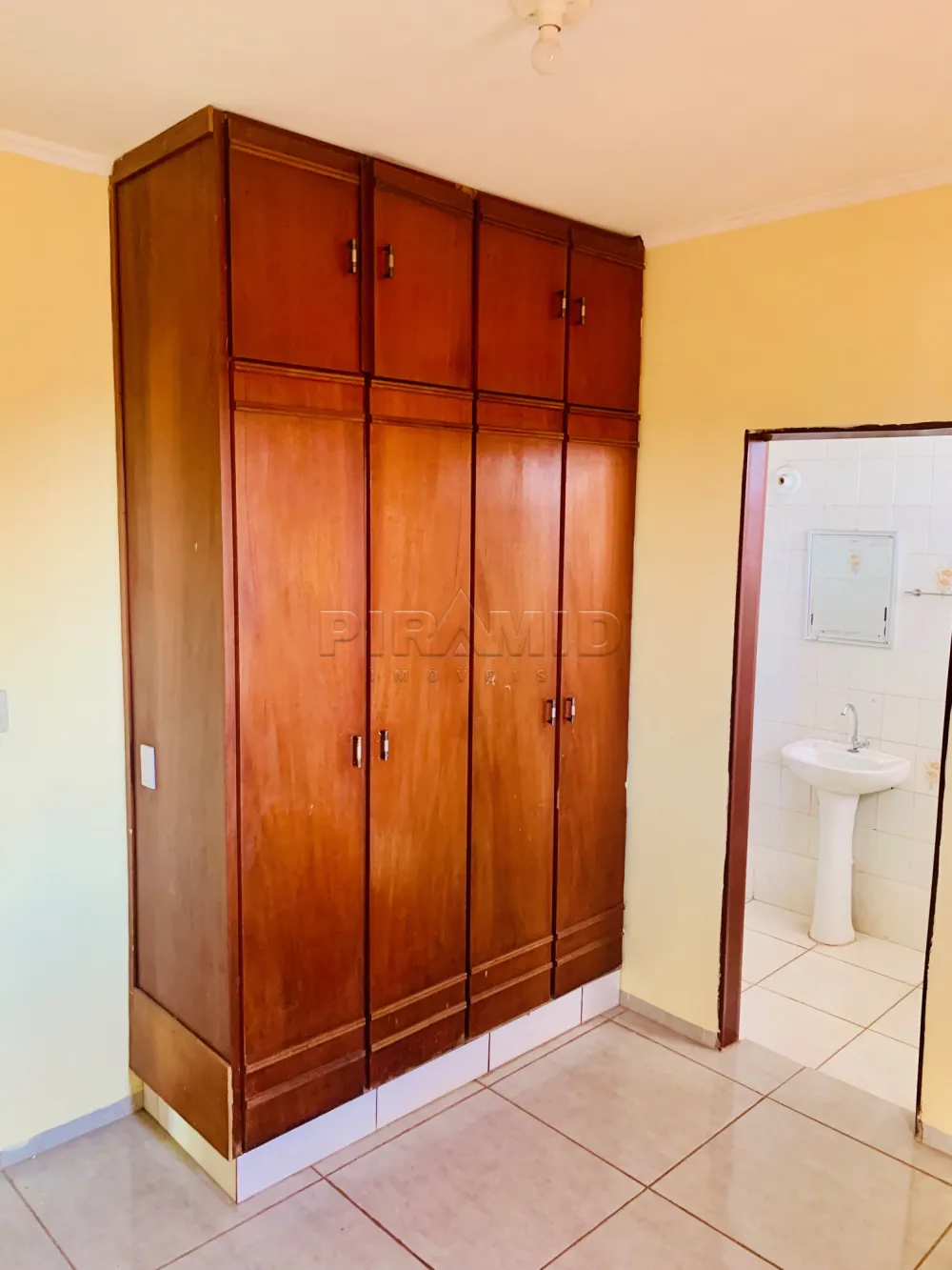 Alugar Casa / Padr&atilde;o em Ribeir&atilde;o Preto R$ 2.020,00 - Foto 12