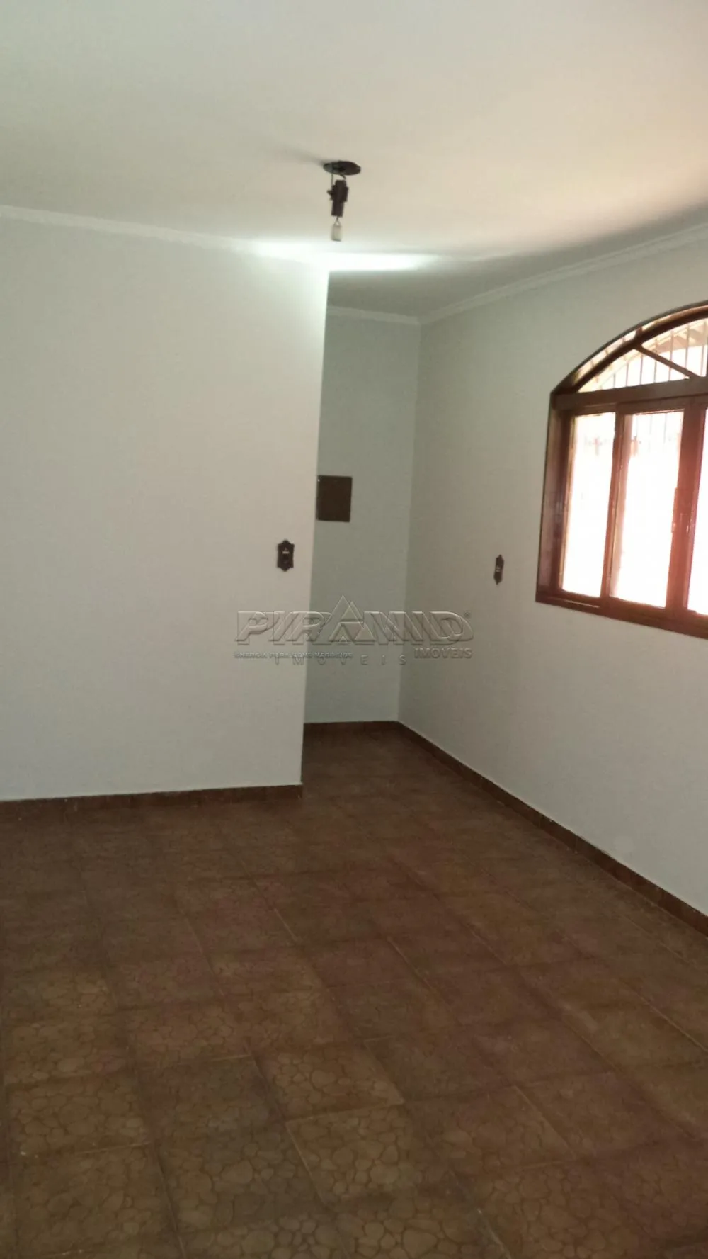 Alugar Casa / Padr&atilde;o em Ribeir&atilde;o Preto R$ 2.200,00 - Foto 3