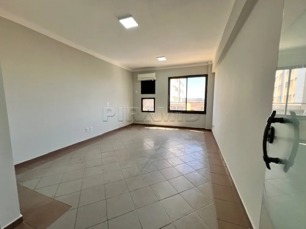 Alugar Comercial / Sala em Ribeir&atilde;o Preto R$ 1.000,00 - Foto 2