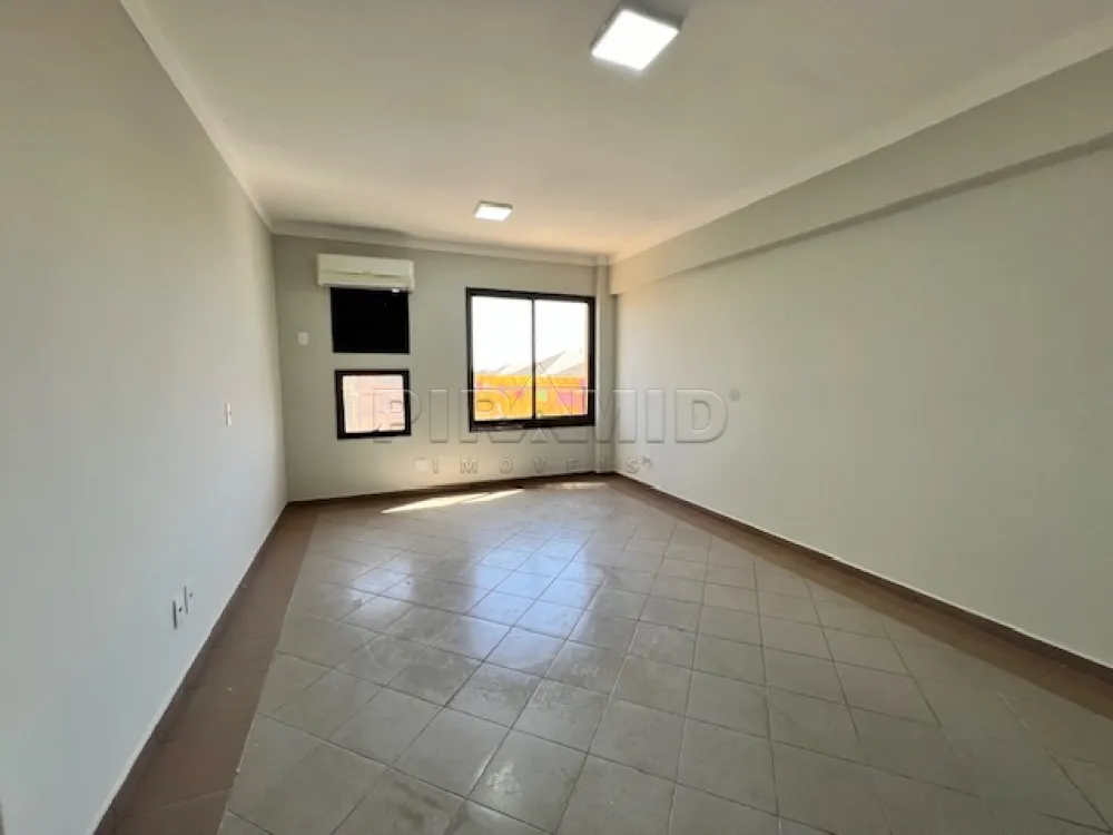 Alugar Comercial / Sala em Ribeir&atilde;o Preto R$ 1.000,00 - Foto 3