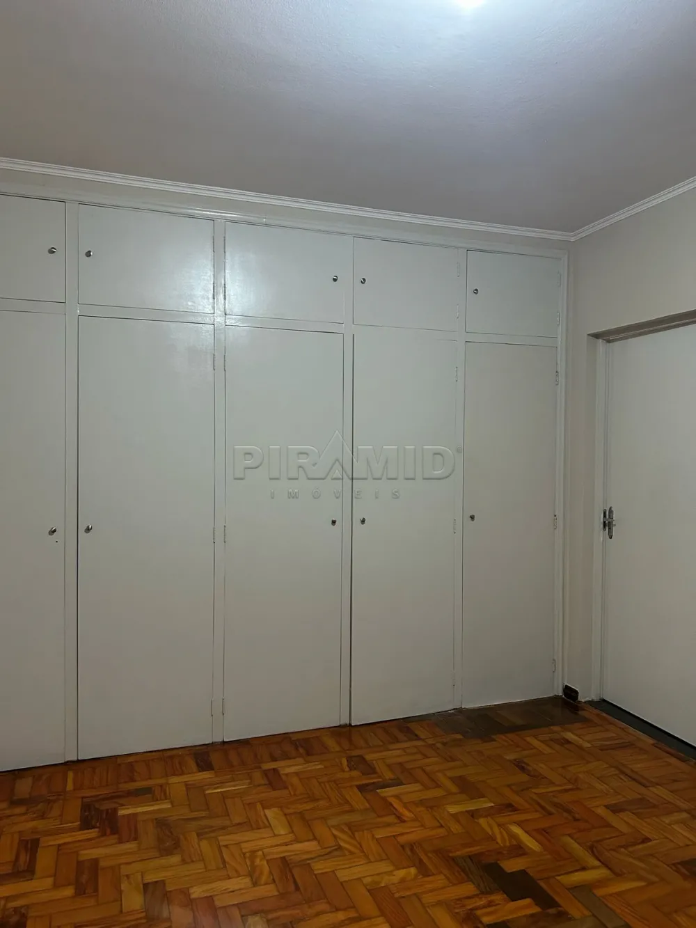 Alugar Casa / Padr&atilde;o em Ribeir&atilde;o Preto R$ 6.000,00 - Foto 16