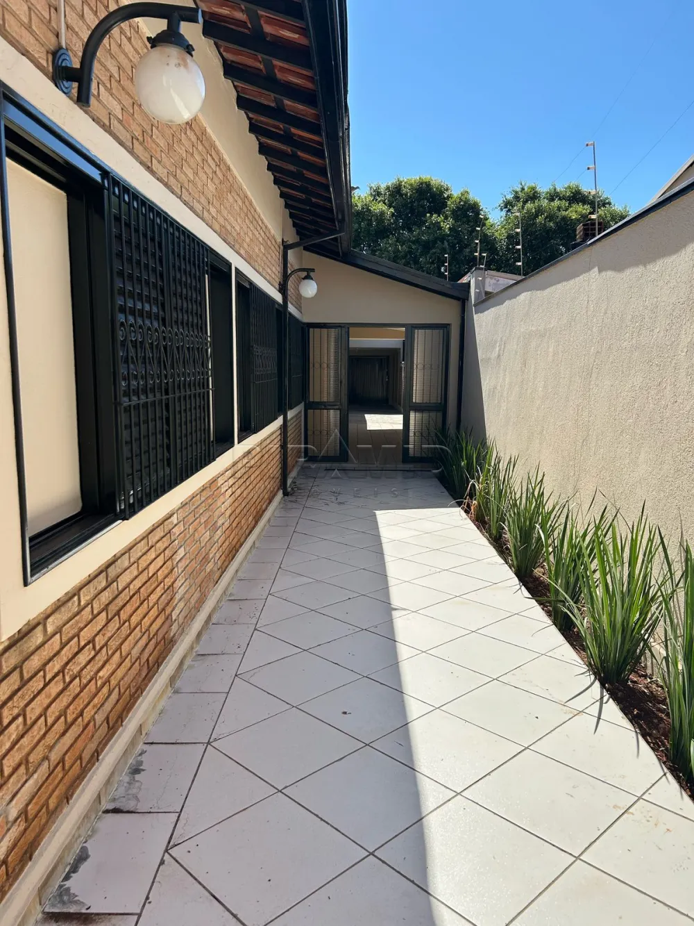 Alugar Casa / Padr&atilde;o em Ribeir&atilde;o Preto R$ 6.000,00 - Foto 22