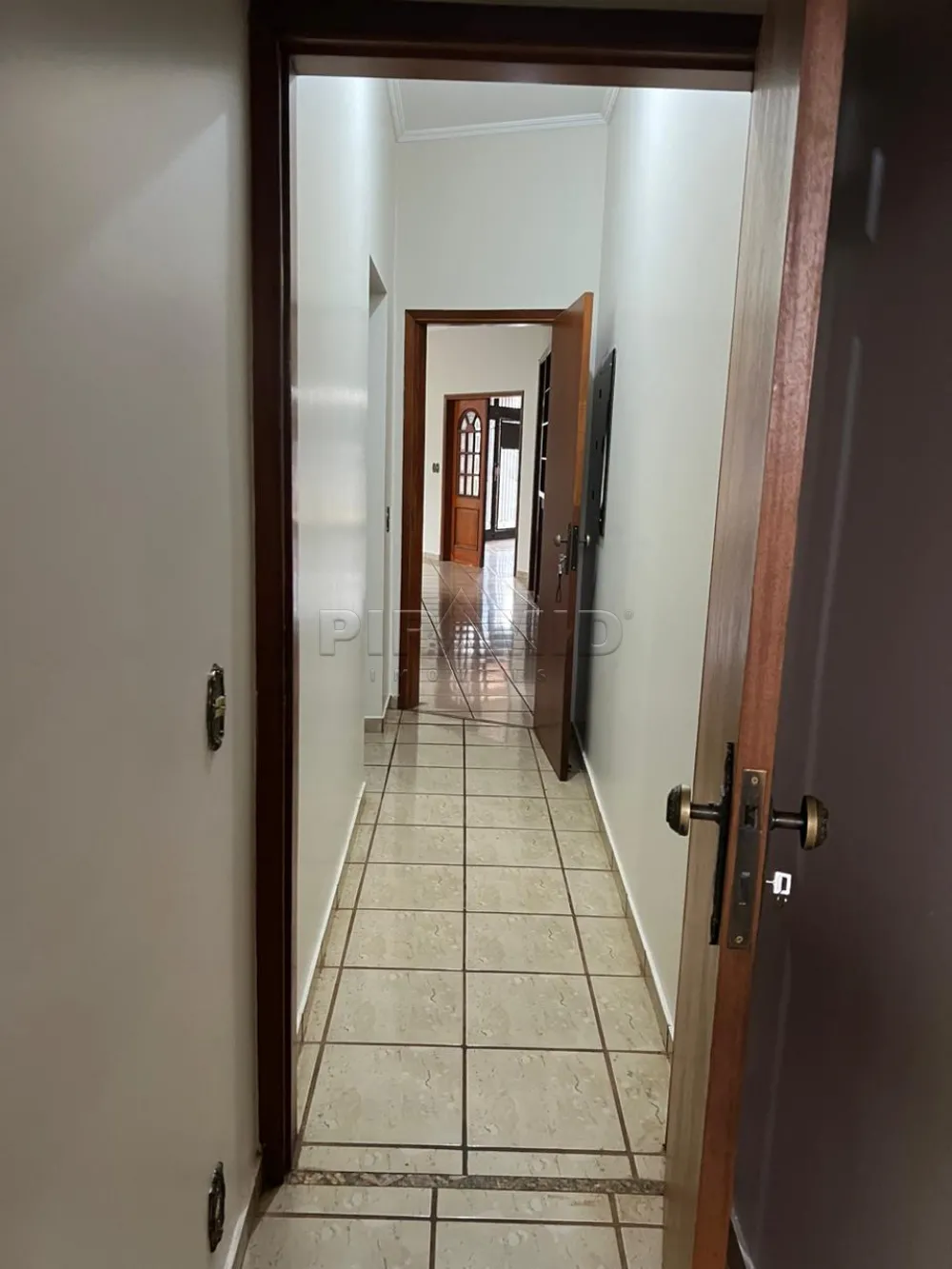 Alugar Casa / Padr&atilde;o em Ribeir&atilde;o Preto R$ 6.500,00 - Foto 10