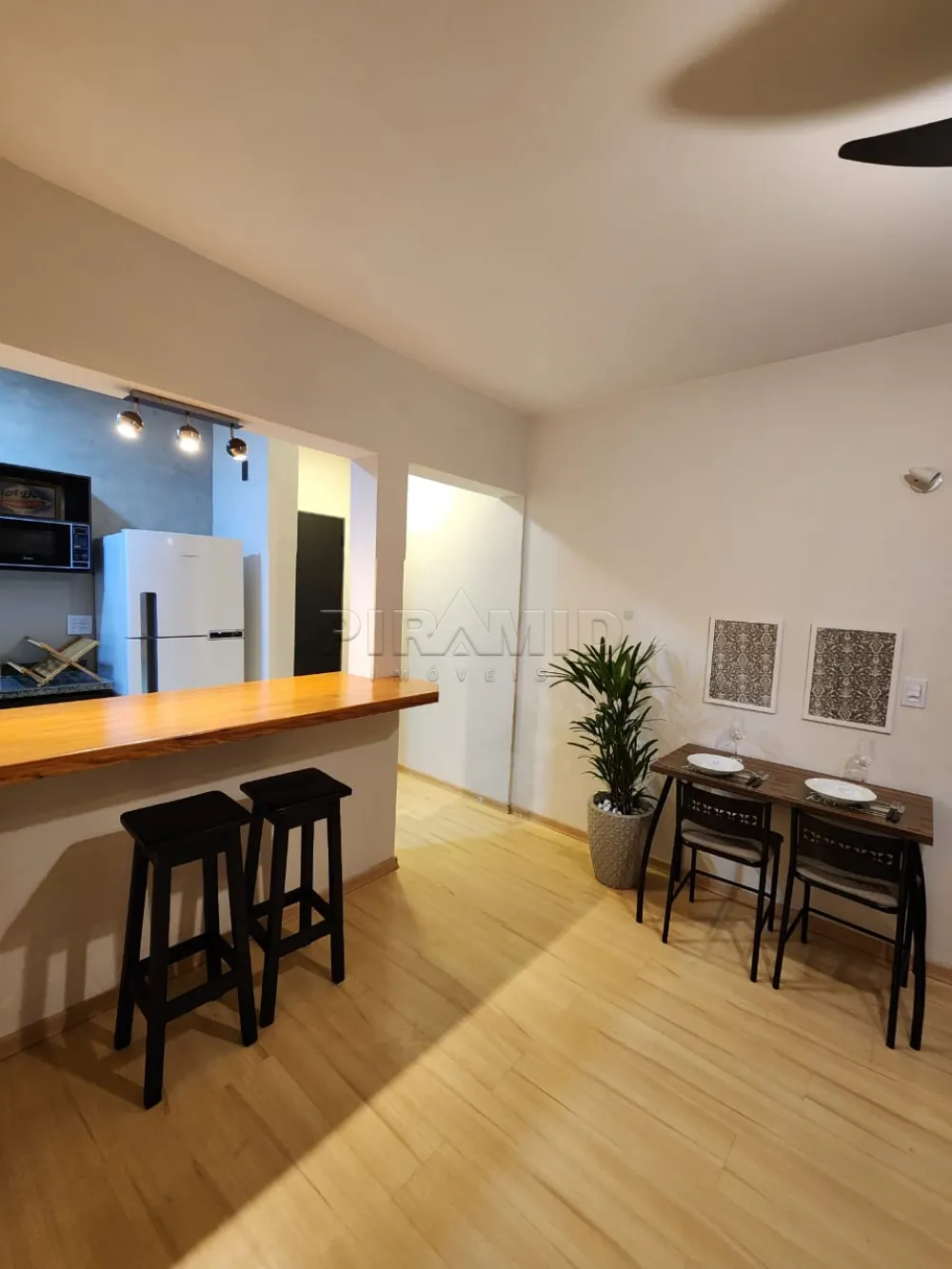 Alugar Apartamento / Padr&atilde;o em Ribeir&atilde;o Preto R$ 2.200,00 - Foto 5