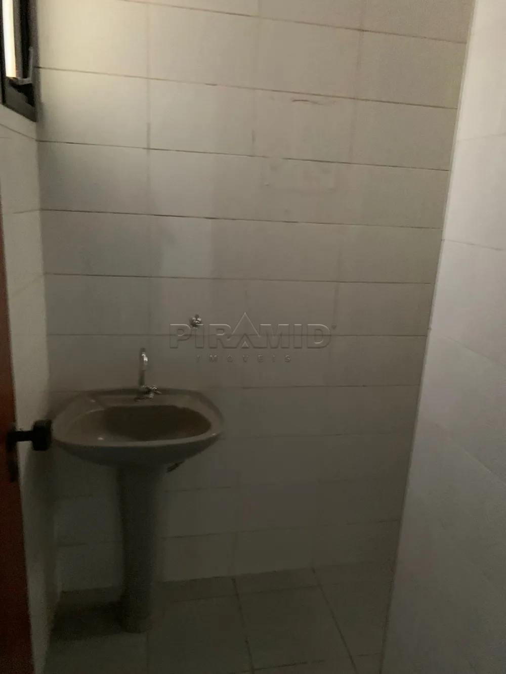 Alugar Comercial / Sala em Ribeir&atilde;o Preto R$ 4.000,00 - Foto 6