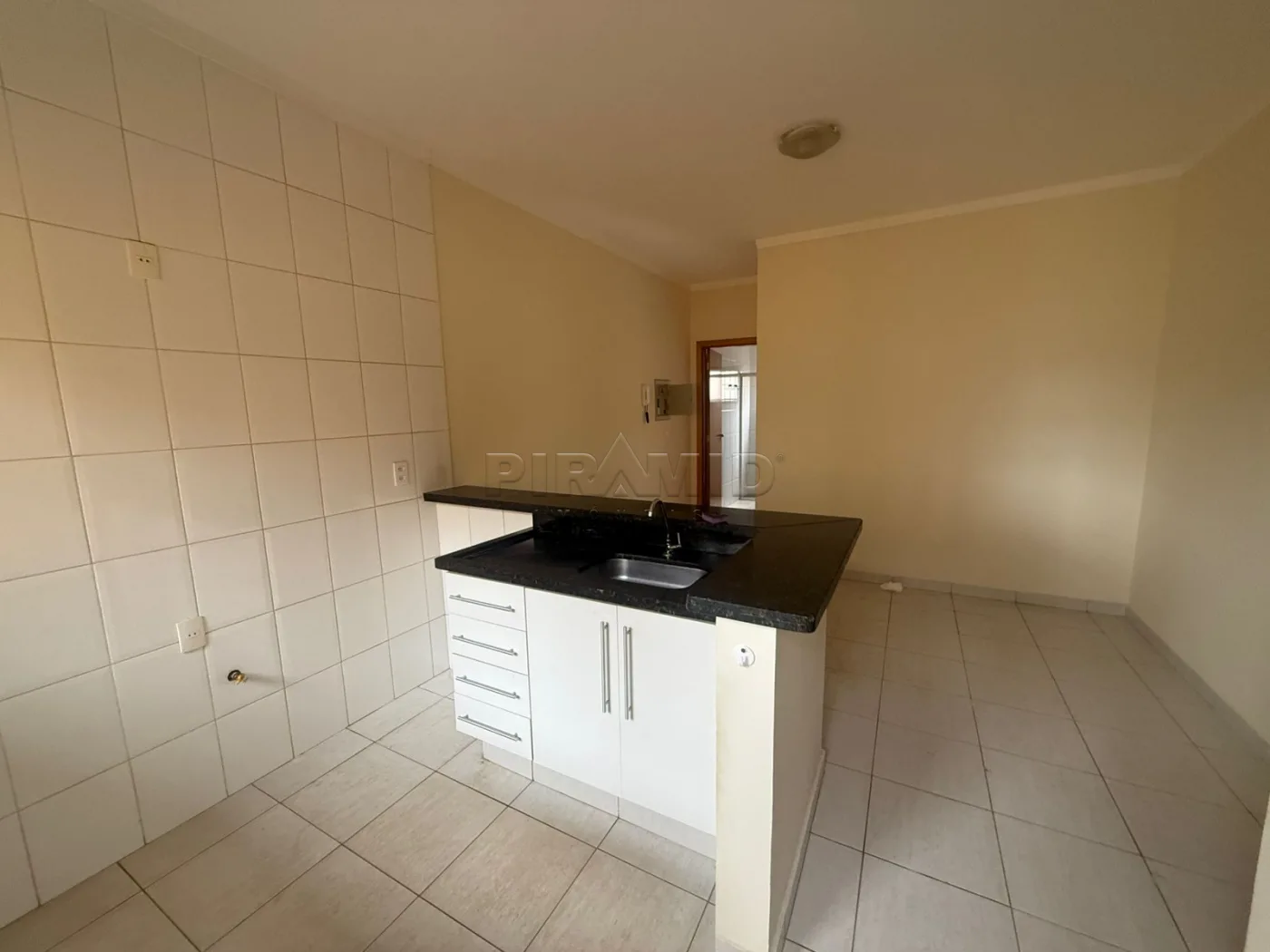 Alugar Apartamento / Padr&atilde;o em Ribeir&atilde;o Preto R$ 1.200,00 - Foto 9