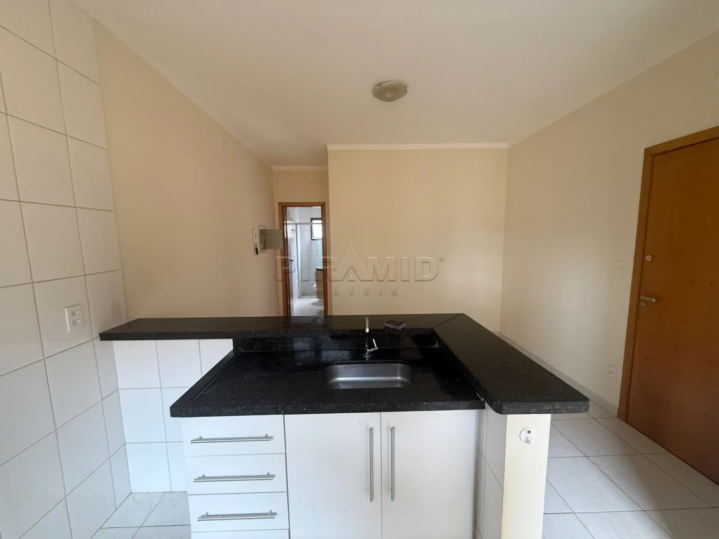 Alugar Apartamento / Padr&atilde;o em Ribeir&atilde;o Preto R$ 1.200,00 - Foto 10