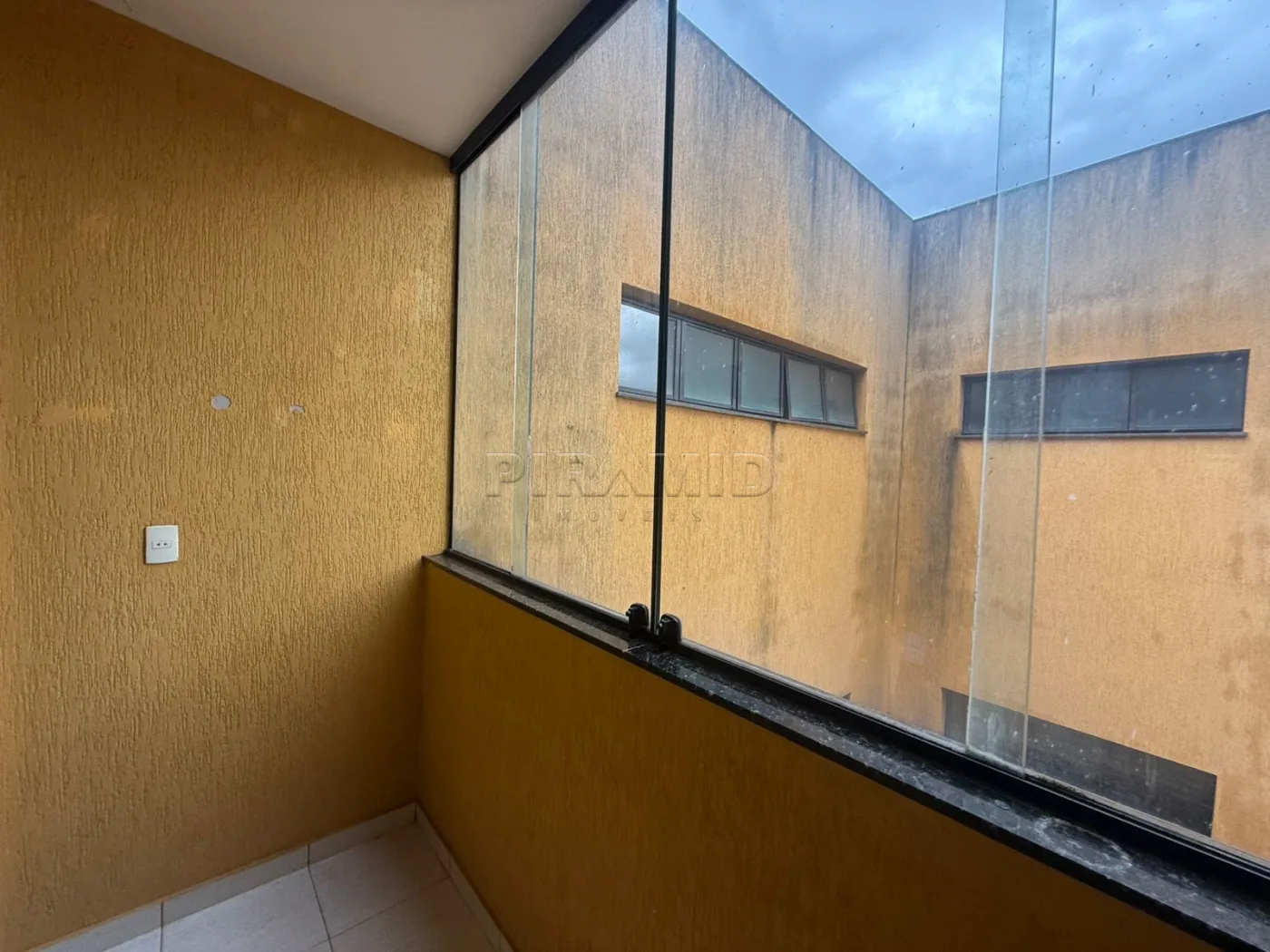Alugar Apartamento / Padr&atilde;o em Ribeir&atilde;o Preto R$ 1.200,00 - Foto 13