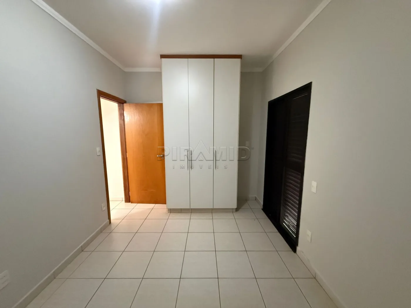 Alugar Apartamento / Padr&atilde;o em Ribeir&atilde;o Preto R$ 1.200,00 - Foto 8