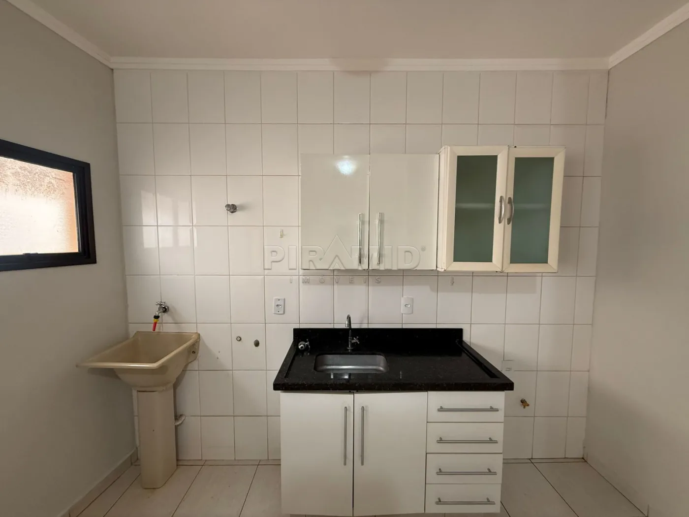 Alugar Apartamento / Padr&atilde;o em Ribeir&atilde;o Preto R$ 1.200,00 - Foto 13