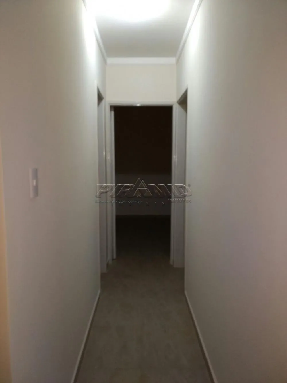 Alugar Apartamento / Padr&atilde;o em Ribeir&atilde;o Preto R$ 1.400,00 - Foto 2