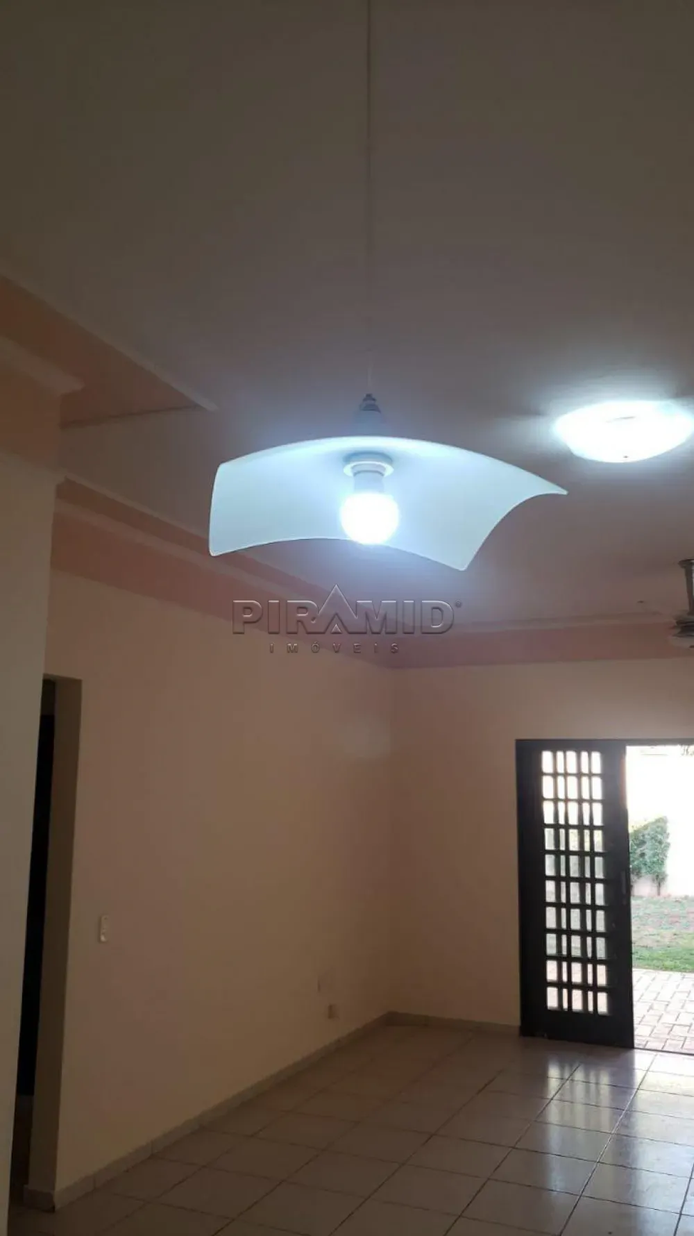 Alugar Casa / Padr&atilde;o em Ribeir&atilde;o Preto R$ 2.500,00 - Foto 4