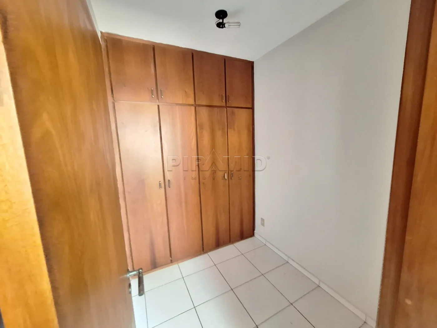 Alugar Apartamento / Padr&atilde;o em Ribeir&atilde;o Preto R$ 2.800,00 - Foto 23