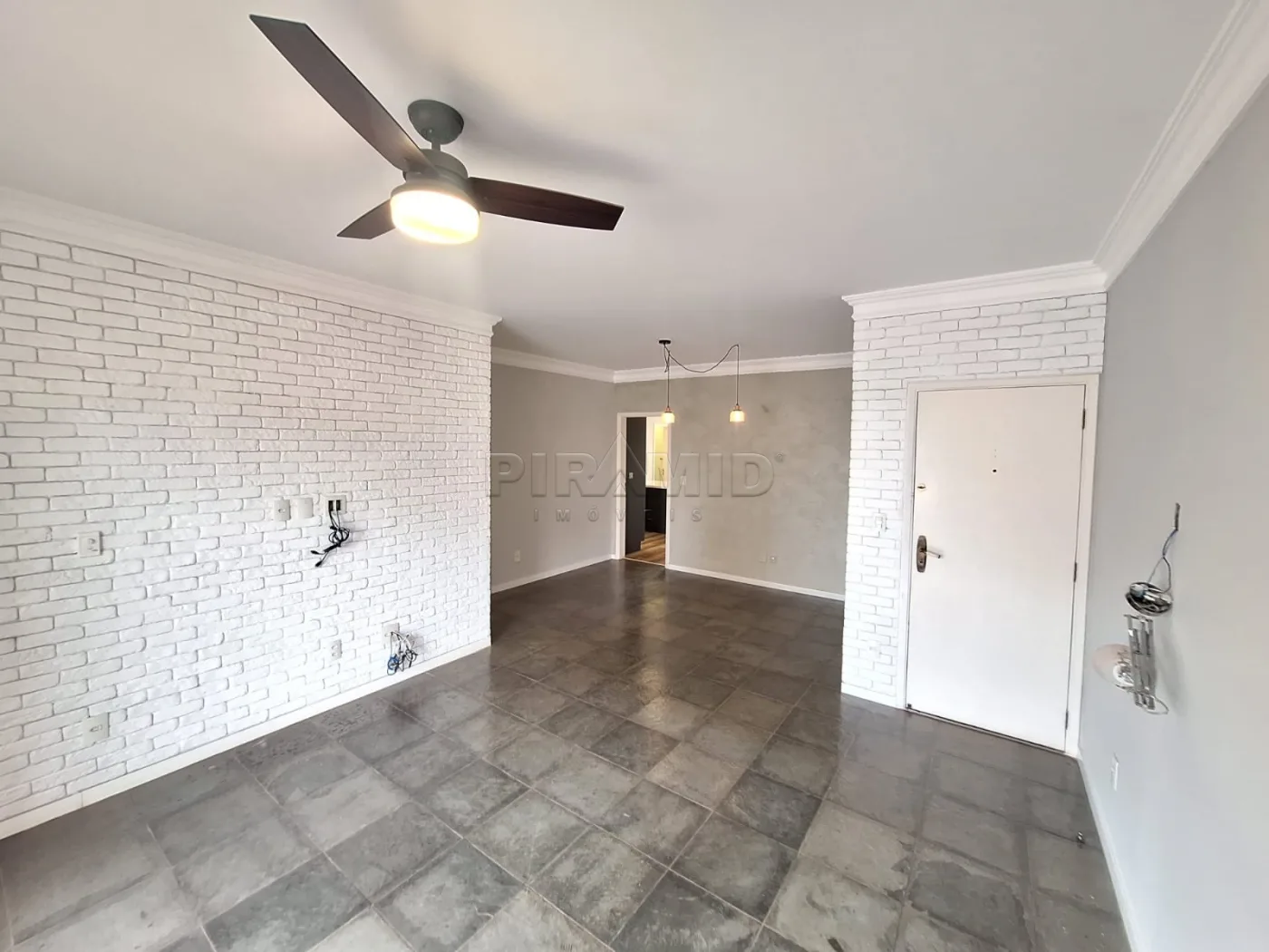 Alugar Apartamento / Padr&atilde;o em Ribeir&atilde;o Preto R$ 3.000,00 - Foto 3