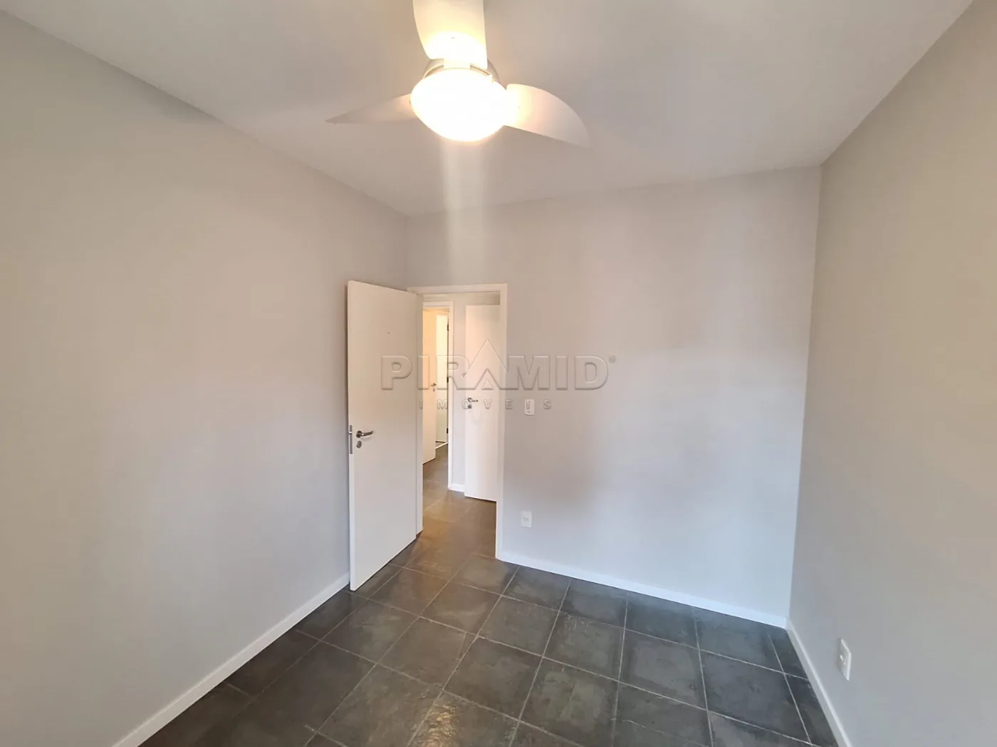 Alugar Apartamento / Padr&atilde;o em Ribeir&atilde;o Preto R$ 3.000,00 - Foto 9