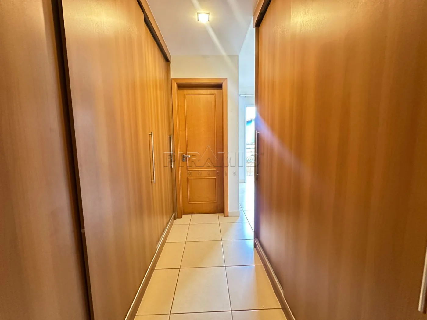 Alugar Apartamento / Padr&atilde;o em Ribeir&atilde;o Preto R$ 2.500,00 - Foto 8