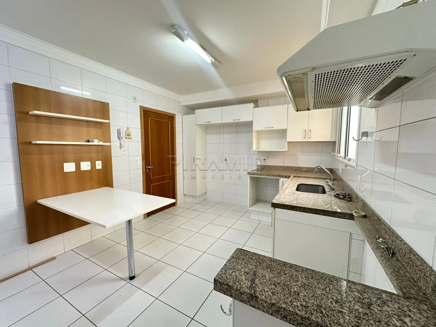 Alugar Apartamento / Padr&atilde;o em Ribeir&atilde;o Preto R$ 2.500,00 - Foto 19