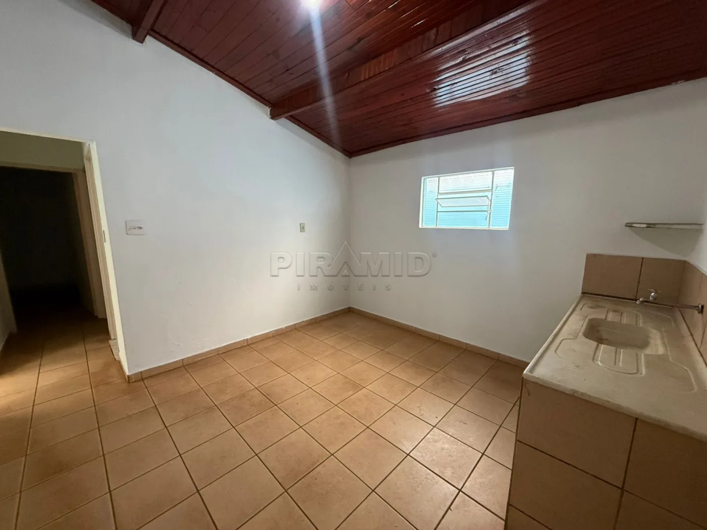 Alugar Comercial / Casa em Ribeir&atilde;o Preto R$ 1.500,00 - Foto 3
