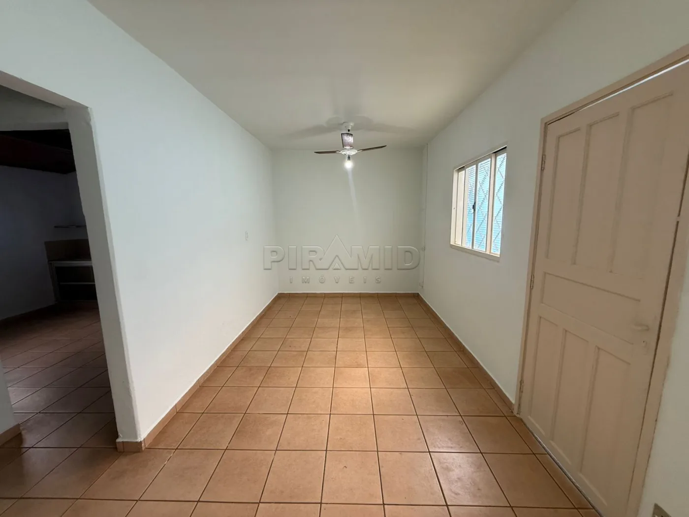 Alugar Comercial / Casa em Ribeir&atilde;o Preto R$ 1.500,00 - Foto 4