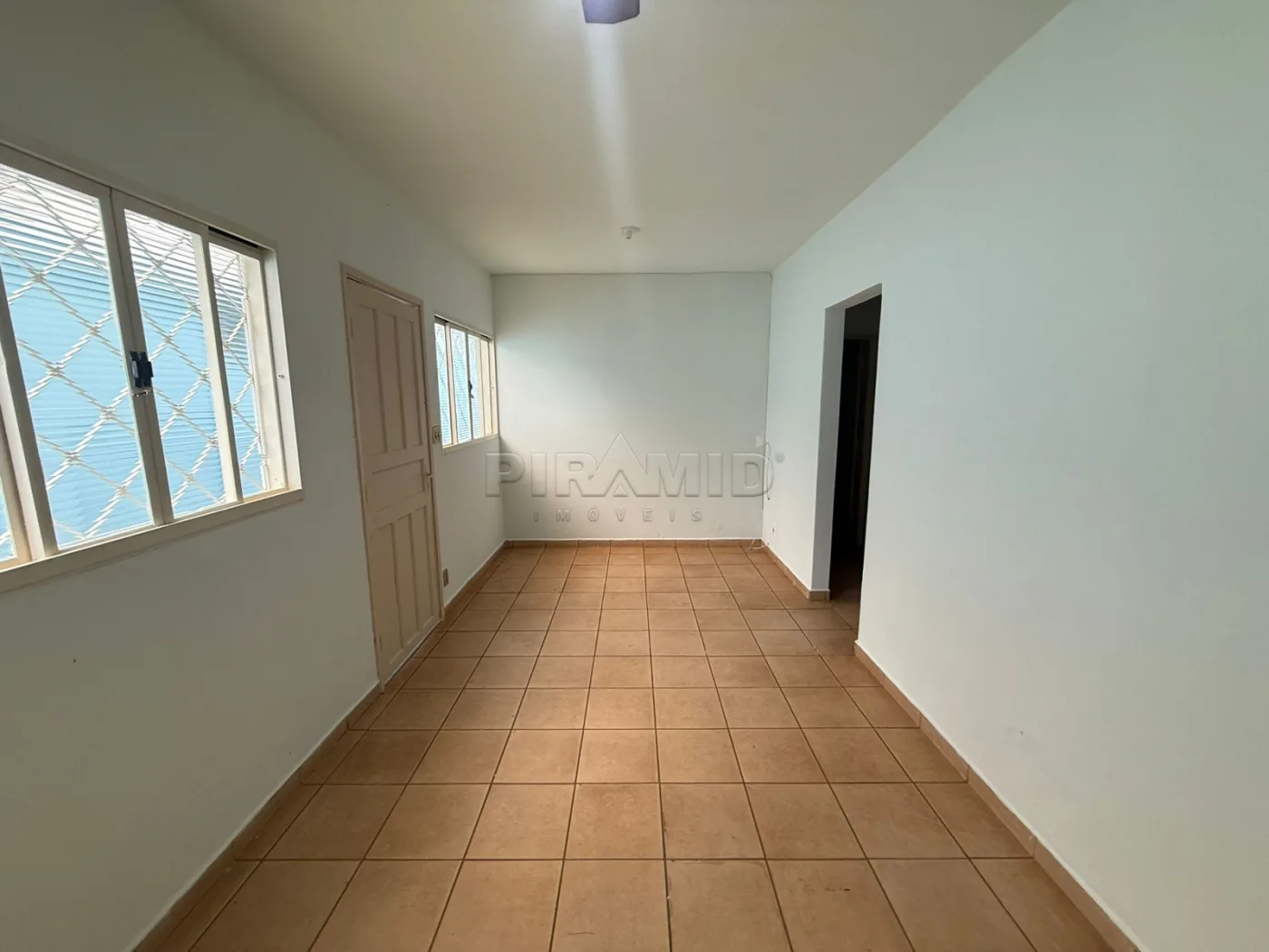 Alugar Comercial / Casa em Ribeir&atilde;o Preto R$ 1.500,00 - Foto 5