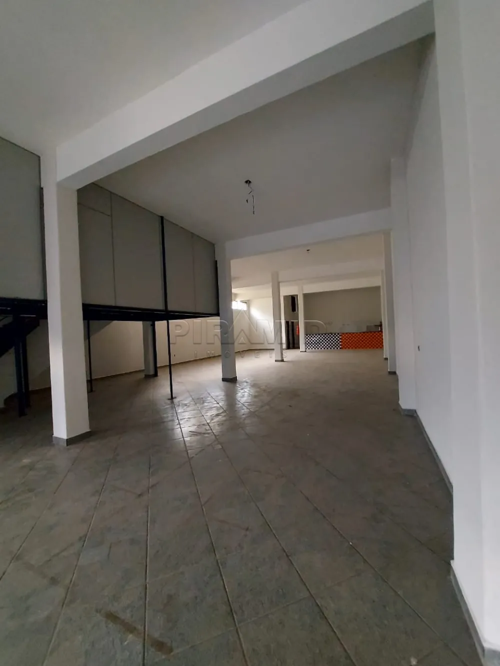 Alugar Comercial / Sal&atilde;o em Ribeir&atilde;o Preto R$ 3.500,00 - Foto 2