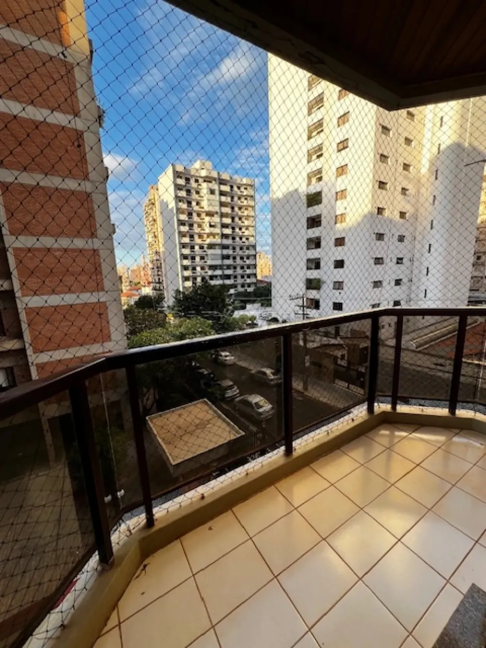 Alugar Apartamento / Padr&atilde;o em Ribeir&atilde;o Preto R$ 1.800,00 - Foto 17