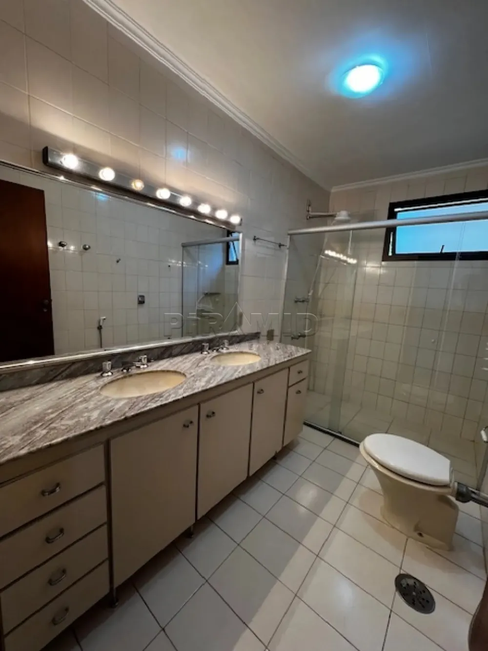 Alugar Apartamento / Padr&atilde;o em Ribeir&atilde;o Preto R$ 1.800,00 - Foto 21