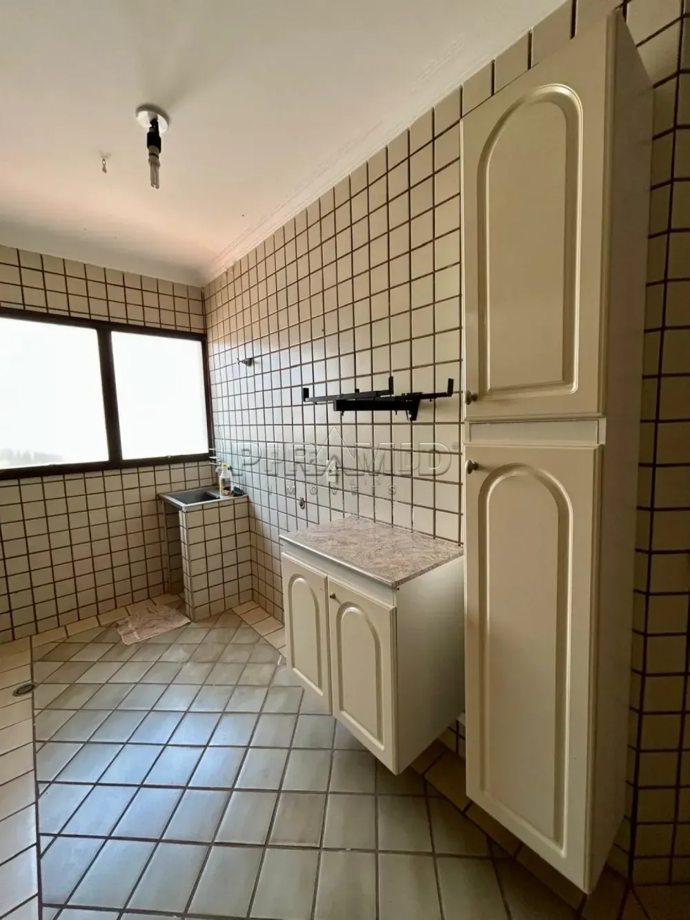 Alugar Apartamento / Padr&atilde;o em Ribeir&atilde;o Preto R$ 1.830,00 - Foto 13