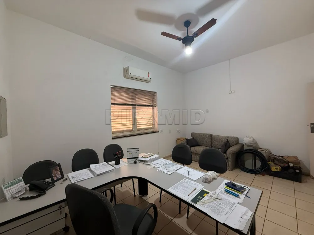 Alugar Comercial / Casa em Ribeir&atilde;o Preto R$ 2.900,00 - Foto 23