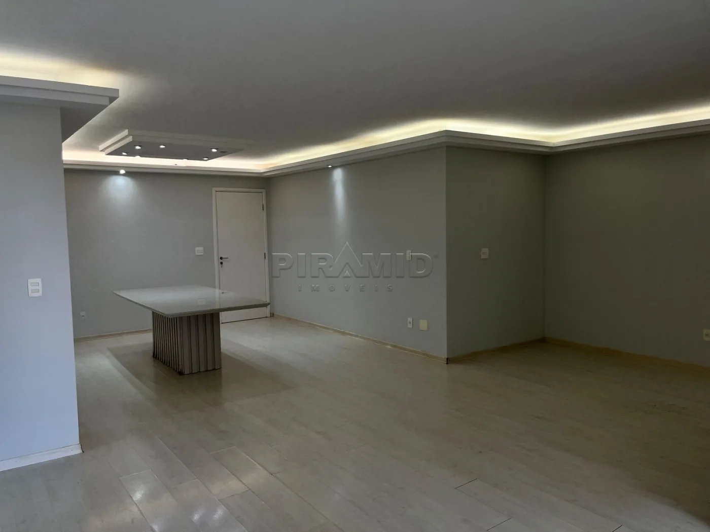 Alugar Apartamento / Padr&atilde;o em Ribeir&atilde;o Preto R$ 2.850,00 - Foto 3