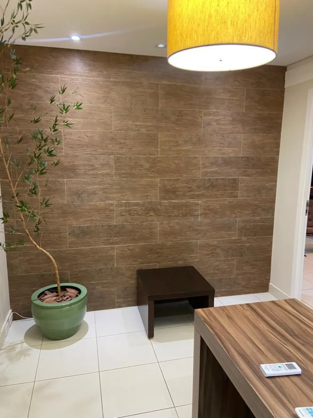 Alugar Comercial / Sala em Ribeir&atilde;o Preto R$ 6.000,00 - Foto 2