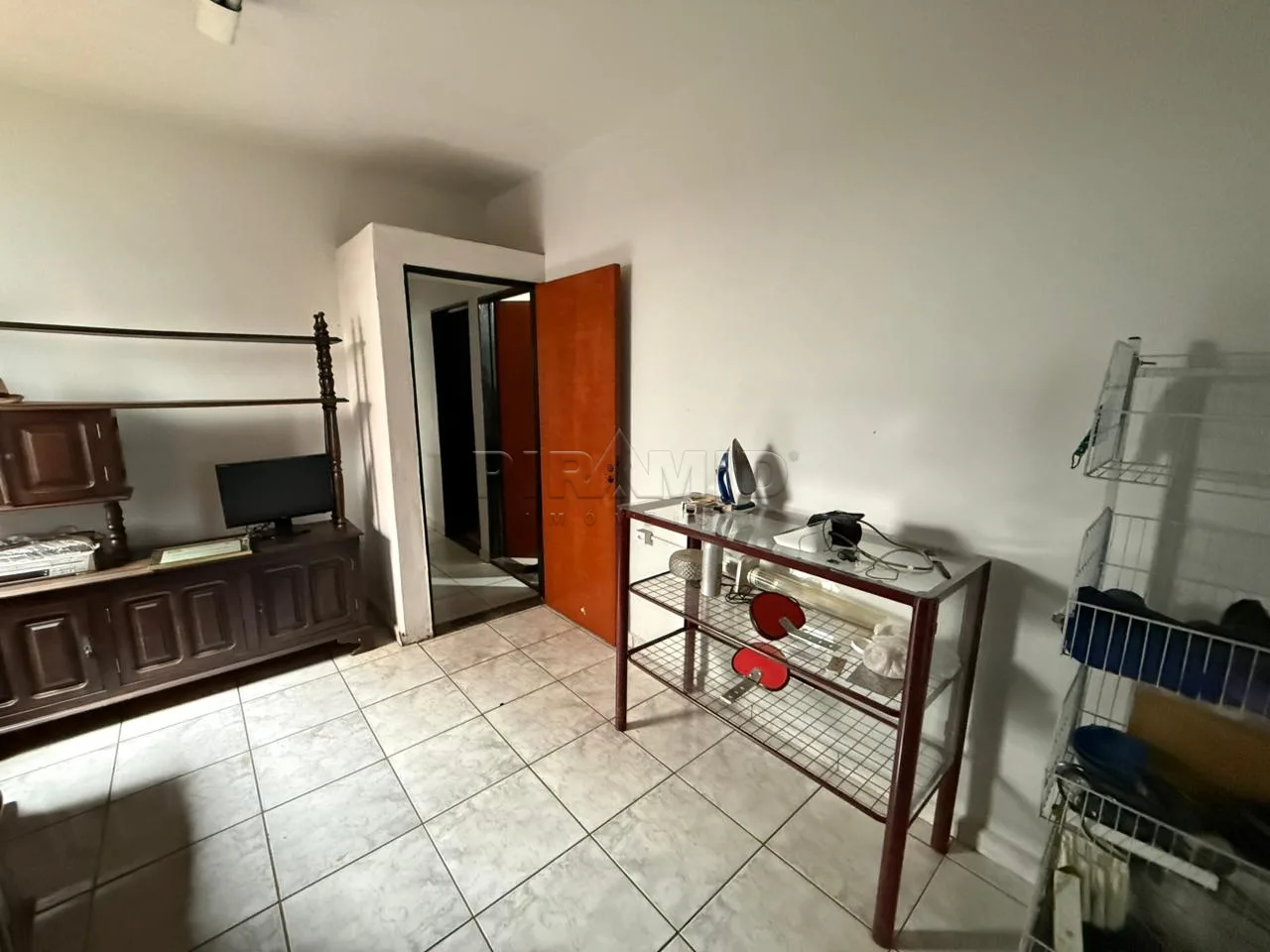 Alugar Casa / Padr&atilde;o em Ribeir&atilde;o Preto R$ 300,00 - Foto 9