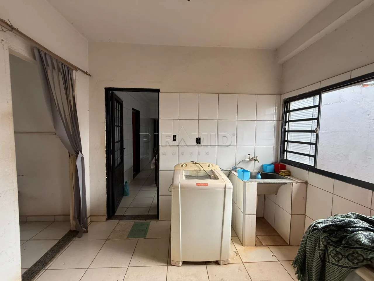 Alugar Casa / Padr&atilde;o em Ribeir&atilde;o Preto R$ 300,00 - Foto 12