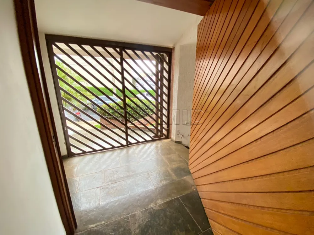 Alugar Casa / Padr&atilde;o em Ribeir&atilde;o Preto R$ 15.000,00 - Foto 1