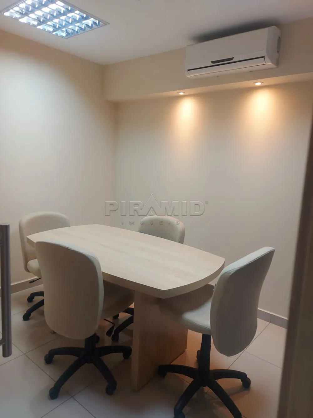 Alugar Comercial / Sala em Ribeir&atilde;o Preto R$ 2.600,00 - Foto 7