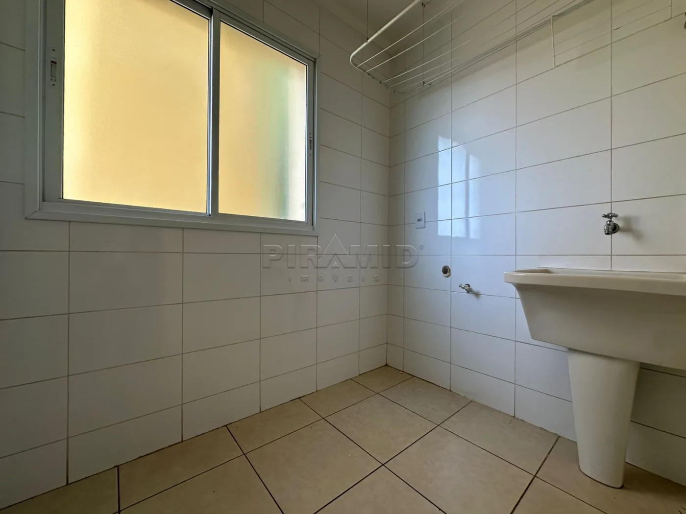 Alugar Apartamento / Padr&atilde;o em Ribeir&atilde;o Preto R$ 2.400,00 - Foto 19