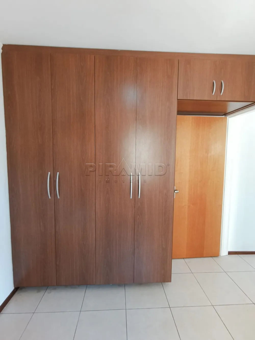 Alugar Apartamento / Padr&atilde;o em Ribeir&atilde;o Preto R$ 2.200,00 - Foto 8
