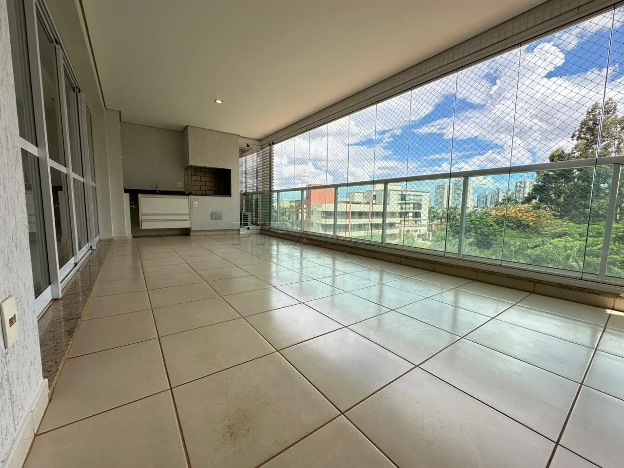 Alugar Apartamento / Padr&atilde;o em Ribeir&atilde;o Preto R$ 6.000,00 - Foto 4
