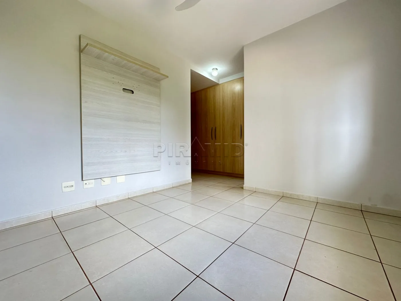 Alugar Apartamento / Padr&atilde;o em Ribeir&atilde;o Preto R$ 6.000,00 - Foto 18