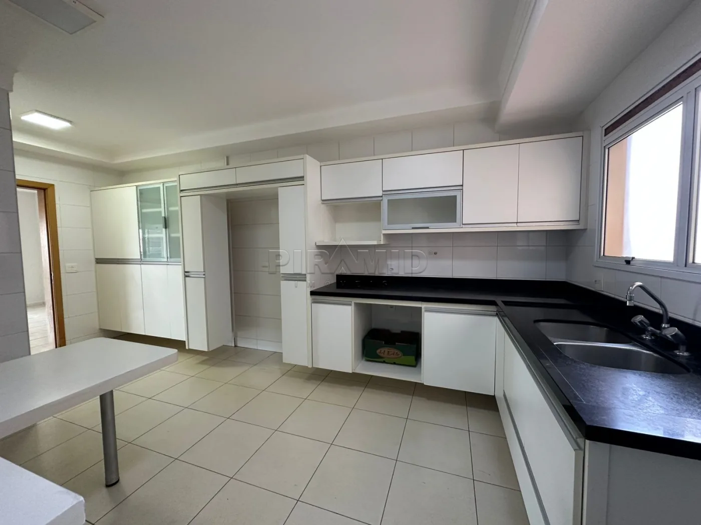 Alugar Apartamento / Padr&atilde;o em Ribeir&atilde;o Preto R$ 6.000,00 - Foto 21