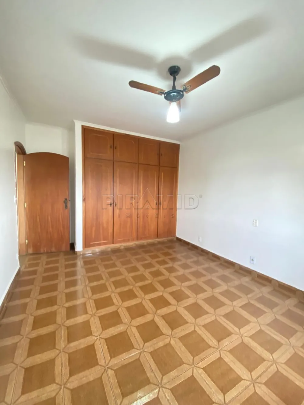 Alugar Casa / Padr&atilde;o em Ribeir&atilde;o Preto R$ 2.300,00 - Foto 11
