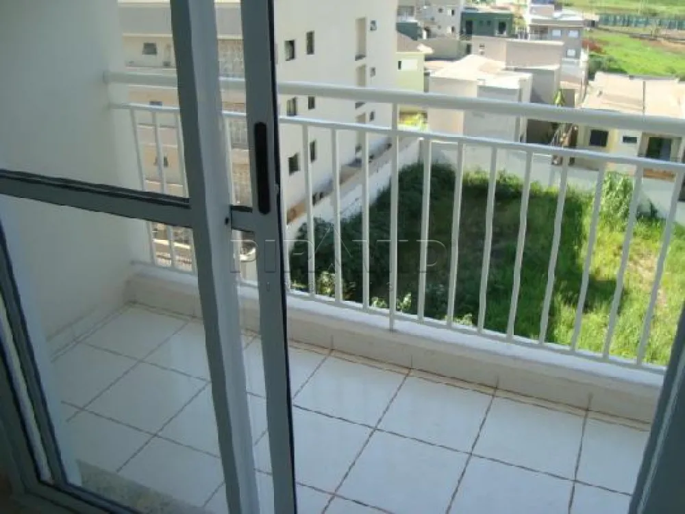 Alugar Apartamento / Padr&atilde;o em Ribeir&atilde;o Preto R$ 1.700,00 - Foto 4