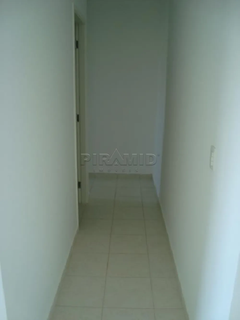 Alugar Apartamento / Padr&atilde;o em Ribeir&atilde;o Preto R$ 1.700,00 - Foto 8