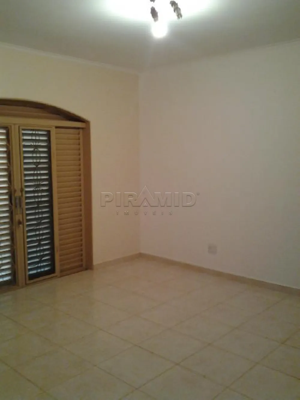 Alugar Casa / Padr&atilde;o em Ribeir&atilde;o Preto R$ 2.500,00 - Foto 9