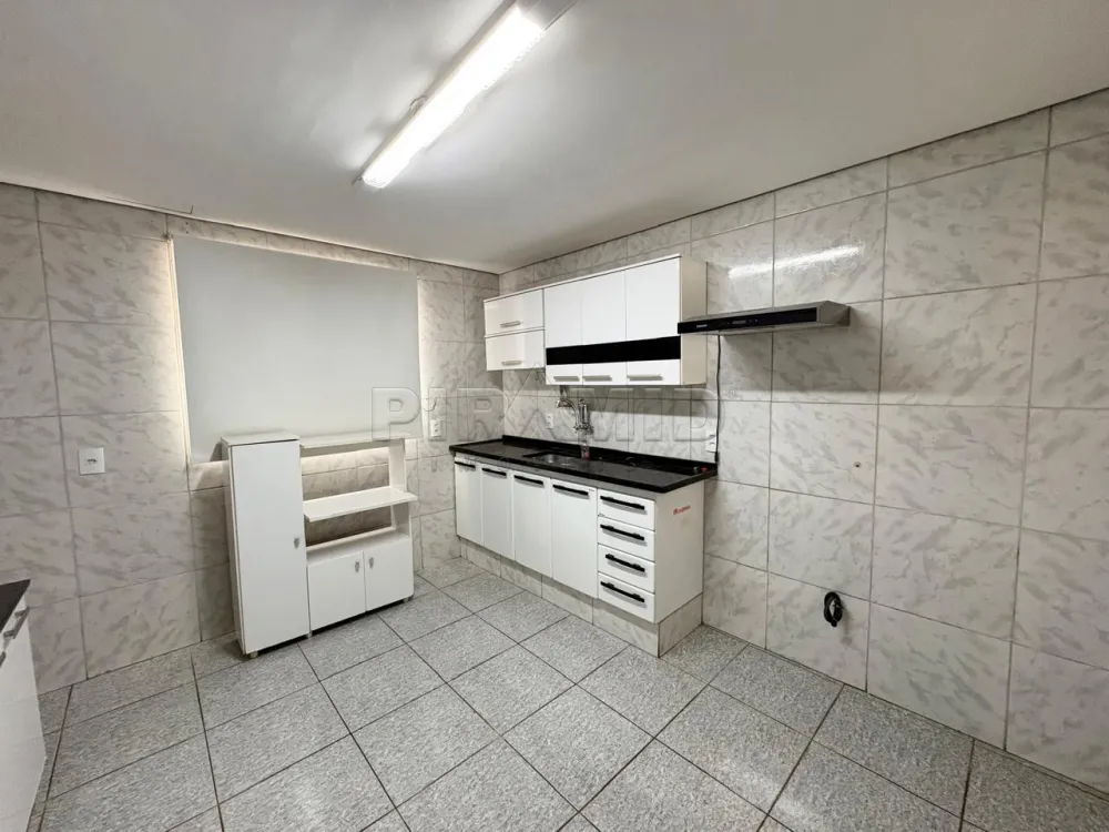 Alugar Casa / Padr&atilde;o em Ribeir&atilde;o Preto R$ 1.800,00 - Foto 8