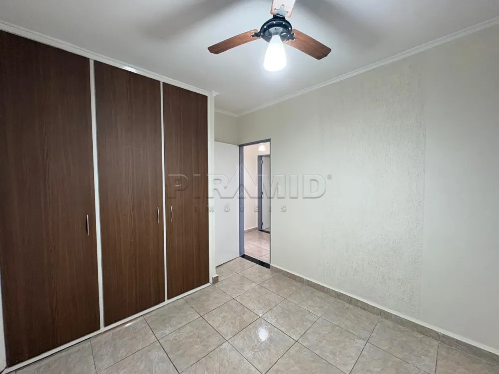 Alugar Casa / Padr&atilde;o em Ribeir&atilde;o Preto R$ 1.800,00 - Foto 19