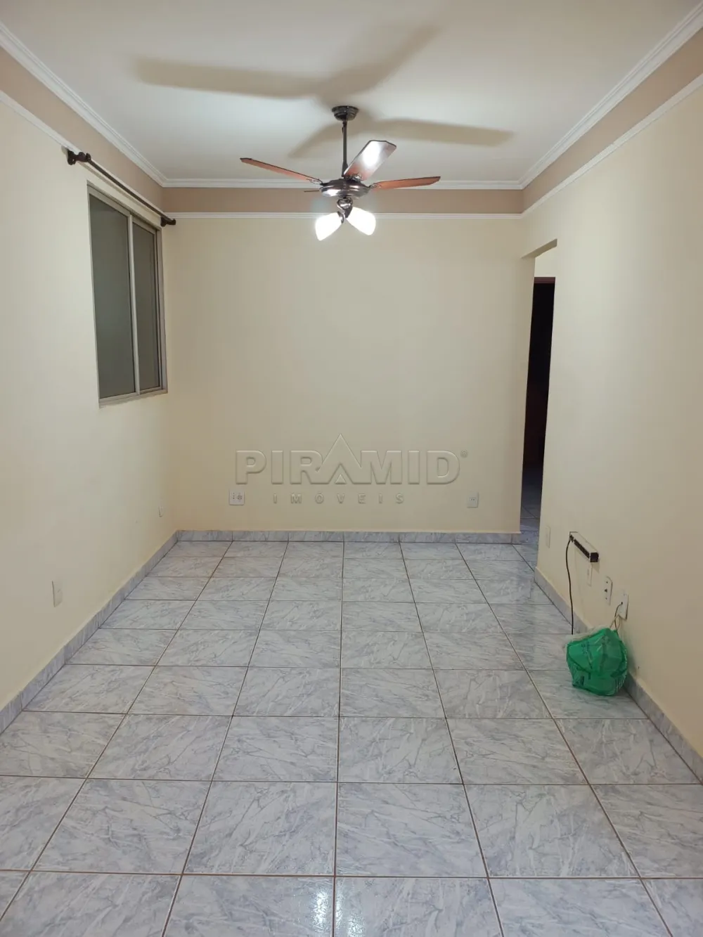 Alugar Apartamento / Padr&atilde;o em Ribeir&atilde;o Preto R$ 1.500,00 - Foto 1