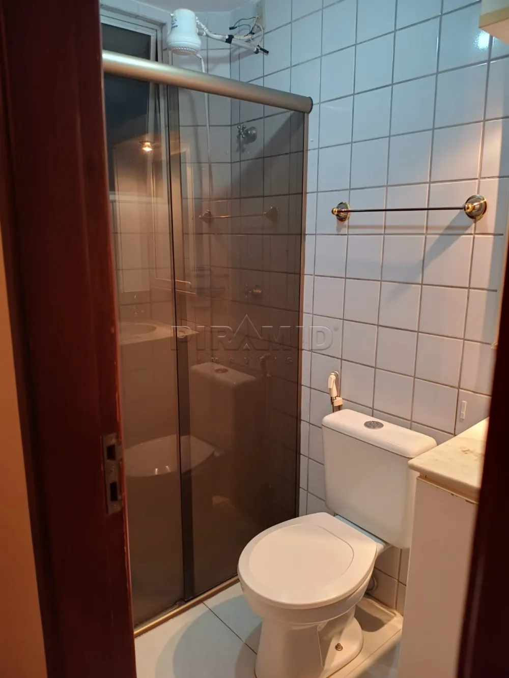 Alugar Apartamento / Padr&atilde;o em Ribeir&atilde;o Preto R$ 1.500,00 - Foto 16