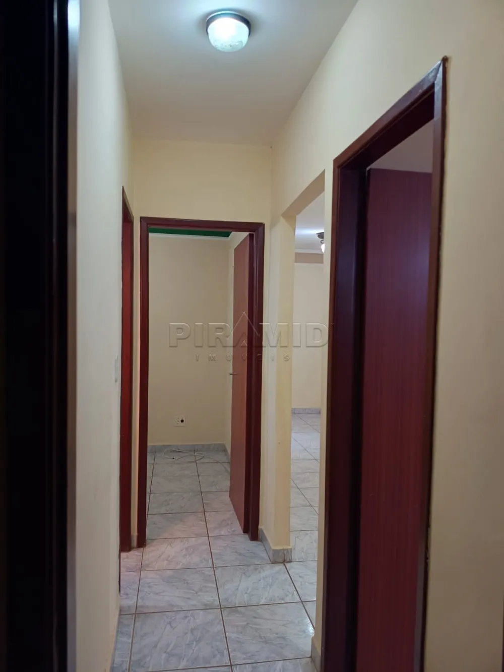 Alugar Apartamento / Padr&atilde;o em Ribeir&atilde;o Preto R$ 1.500,00 - Foto 3