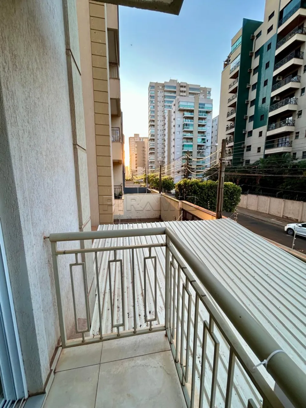 Alugar Apartamento / Padr&atilde;o em Ribeir&atilde;o Preto R$ 1.900,00 - Foto 3